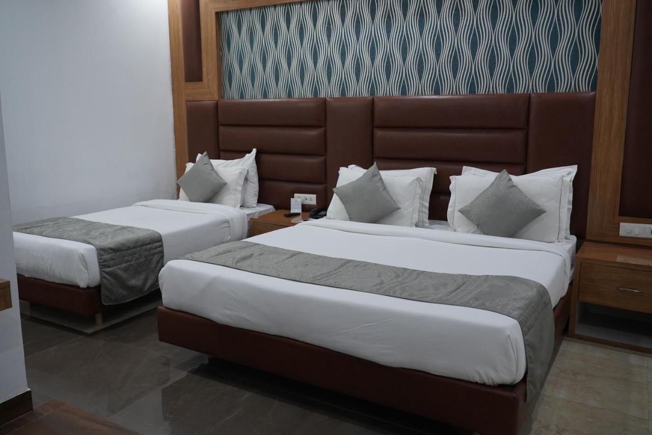 The Lohmod Hotel - Near Delhi Airport New Delhi Exterior photo