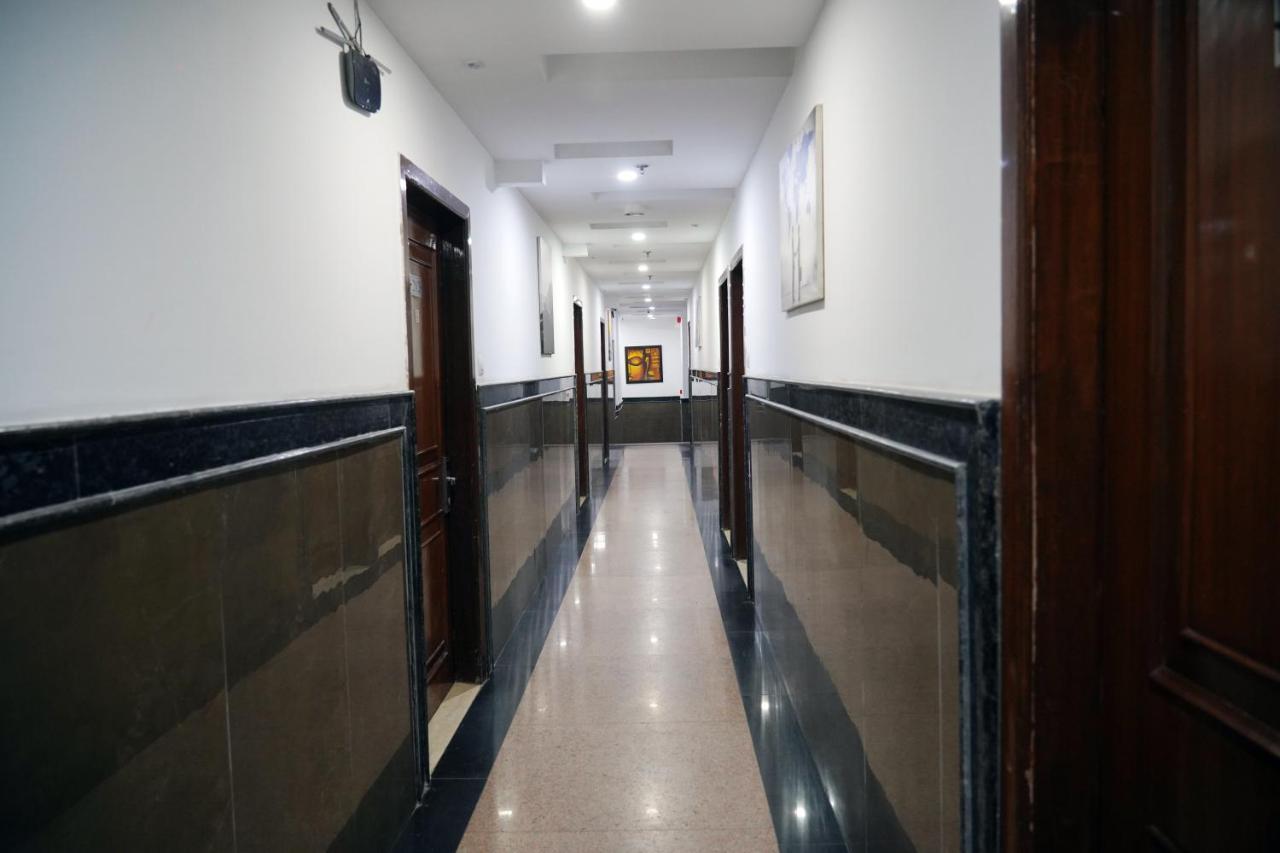 The Lohmod Hotel - Near Delhi Airport New Delhi Exterior photo