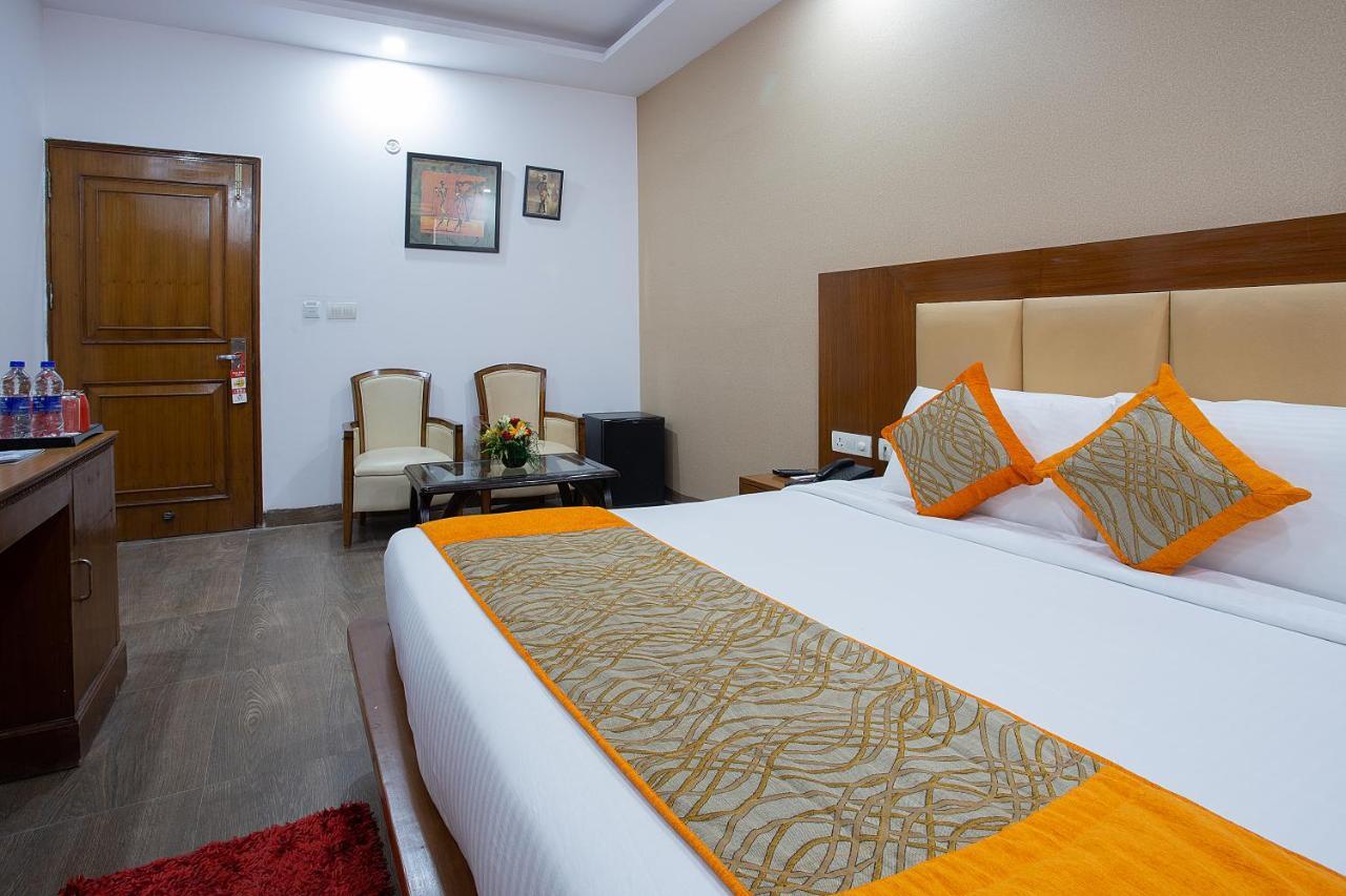 The Lohmod Hotel - Near Delhi Airport New Delhi Exterior photo
