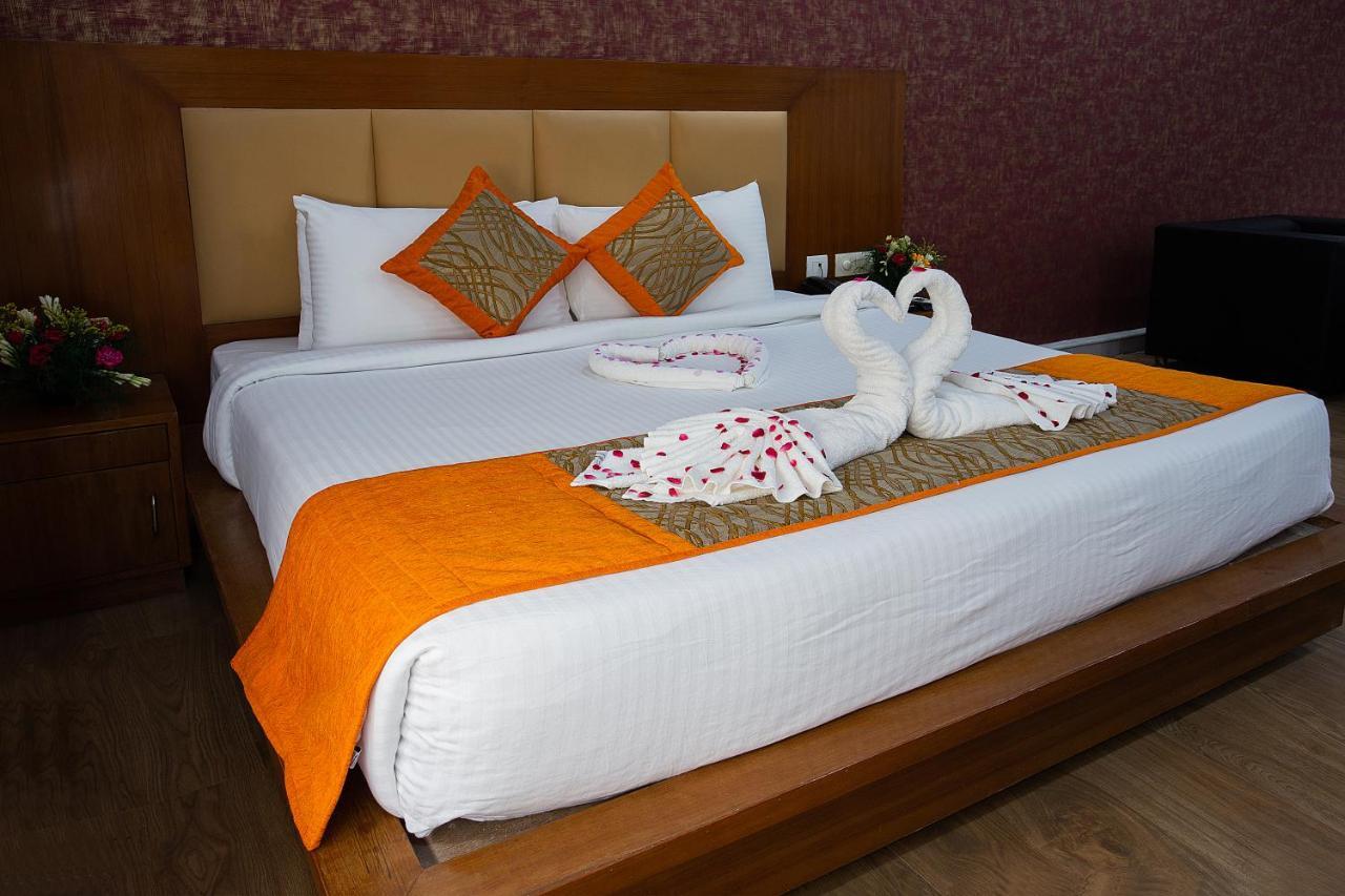 The Lohmod Hotel - Near Delhi Airport New Delhi Exterior photo